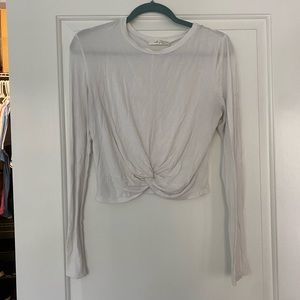 White crop top long sleeve, size medium